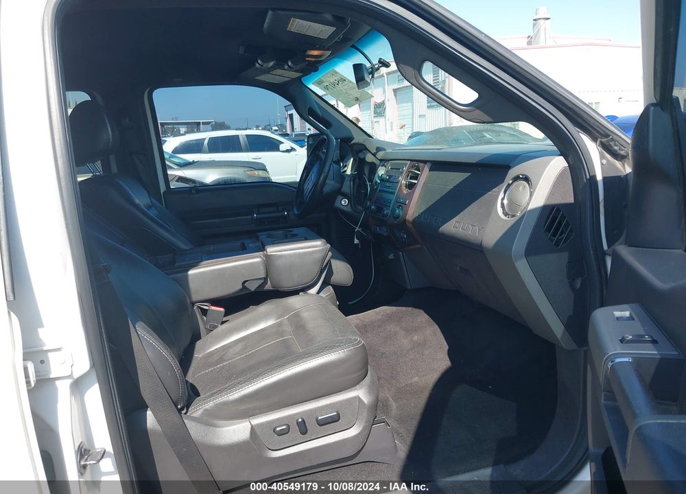 2011 FORD F-250 LARIAT VIN: 1FT7W2BT8BEC68154