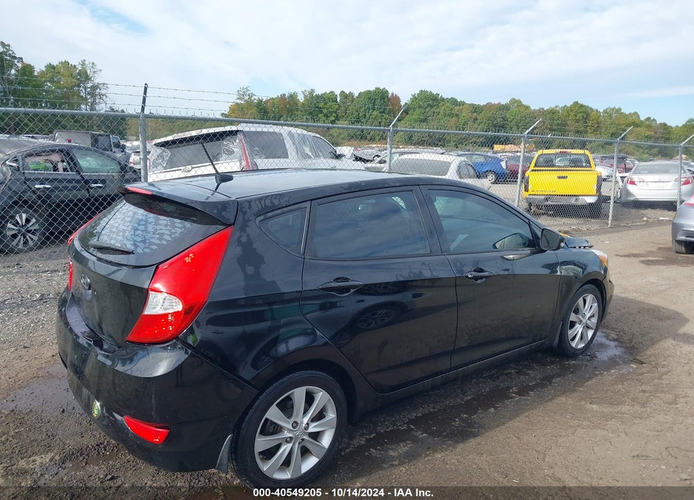 2014 HYUNDAI ACCENT SE VIN: KMHCU5AE5EU196036