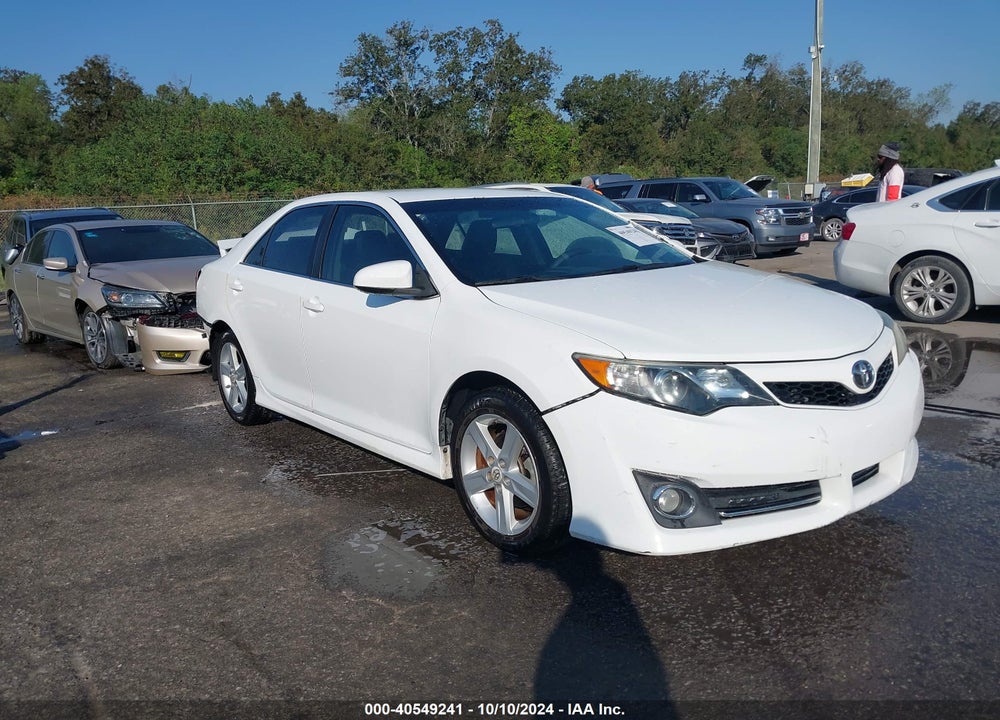 2013 TOYOTA CAMRY SE VIN: 4T1BF1FK6DU215205