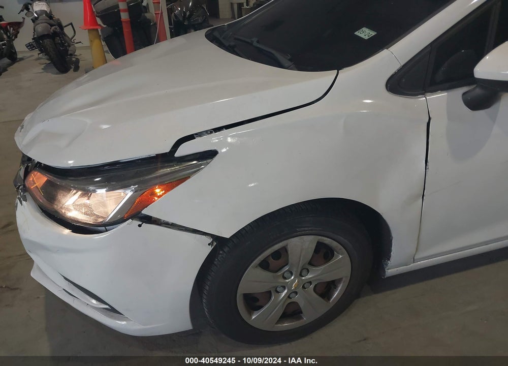2017 CHEVROLET CRUZE LS AUTO VIN: 1G1BC5SM8H7196004