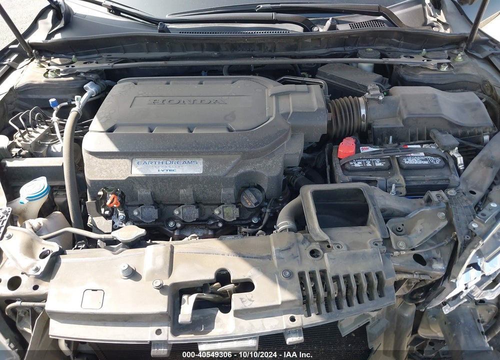 2017 HONDA ACCORD TOURING V6 VIN: 1HGCR3F92HA025645