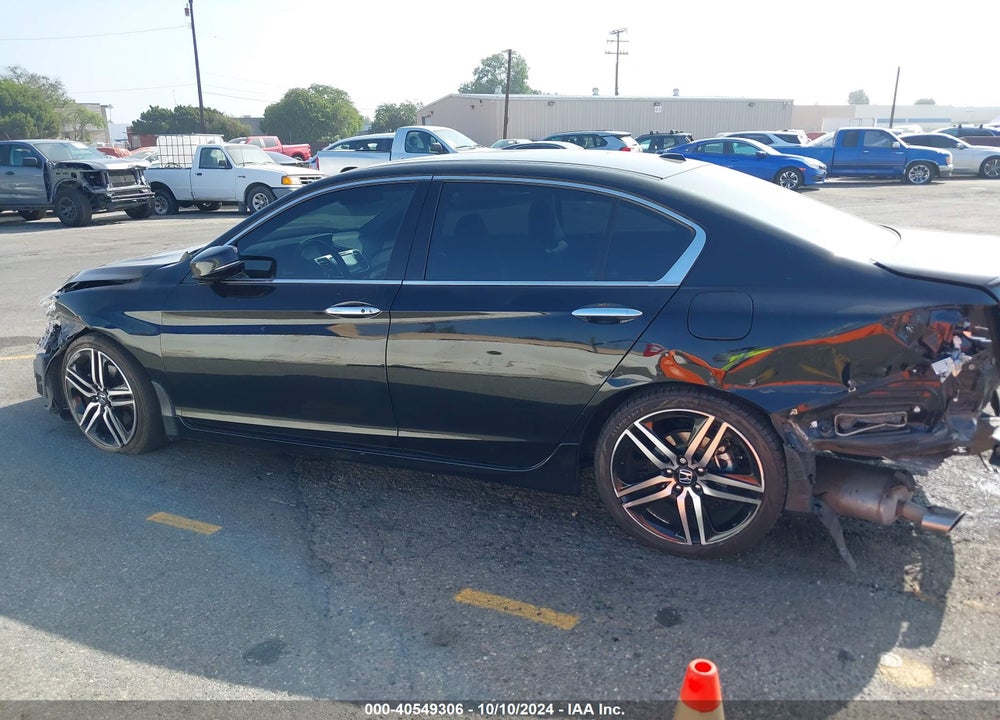 2017 HONDA ACCORD TOURING V6 VIN: 1HGCR3F92HA025645