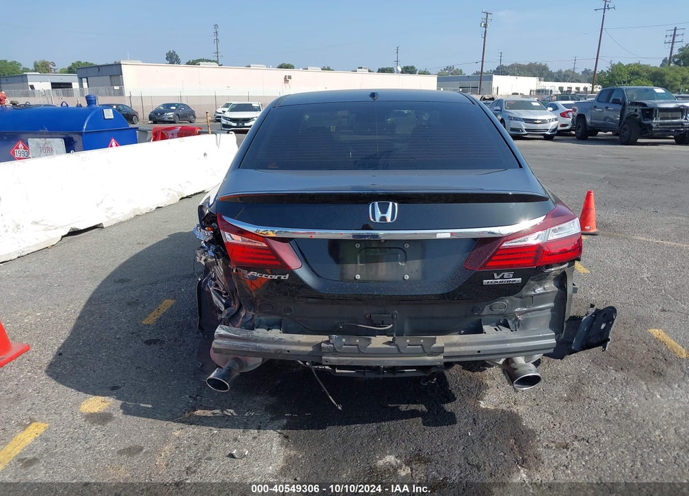 2017 HONDA ACCORD TOURING V6 VIN: 1HGCR3F92HA025645