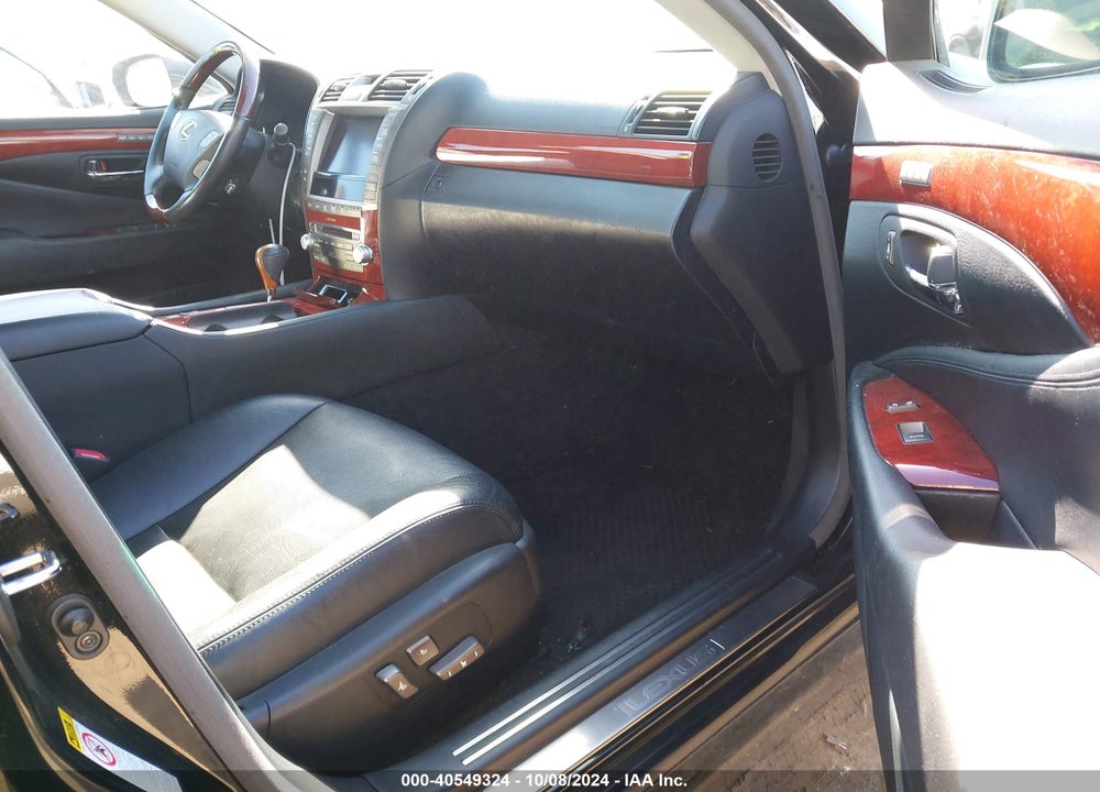 2012 LEXUS LS 460 VIN: JTHBL5EF0C5113107