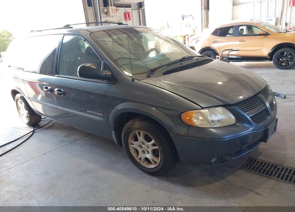 2001 DODGE GRAND CARAVAN SPORT VIN: 2B8GP44G21R170789