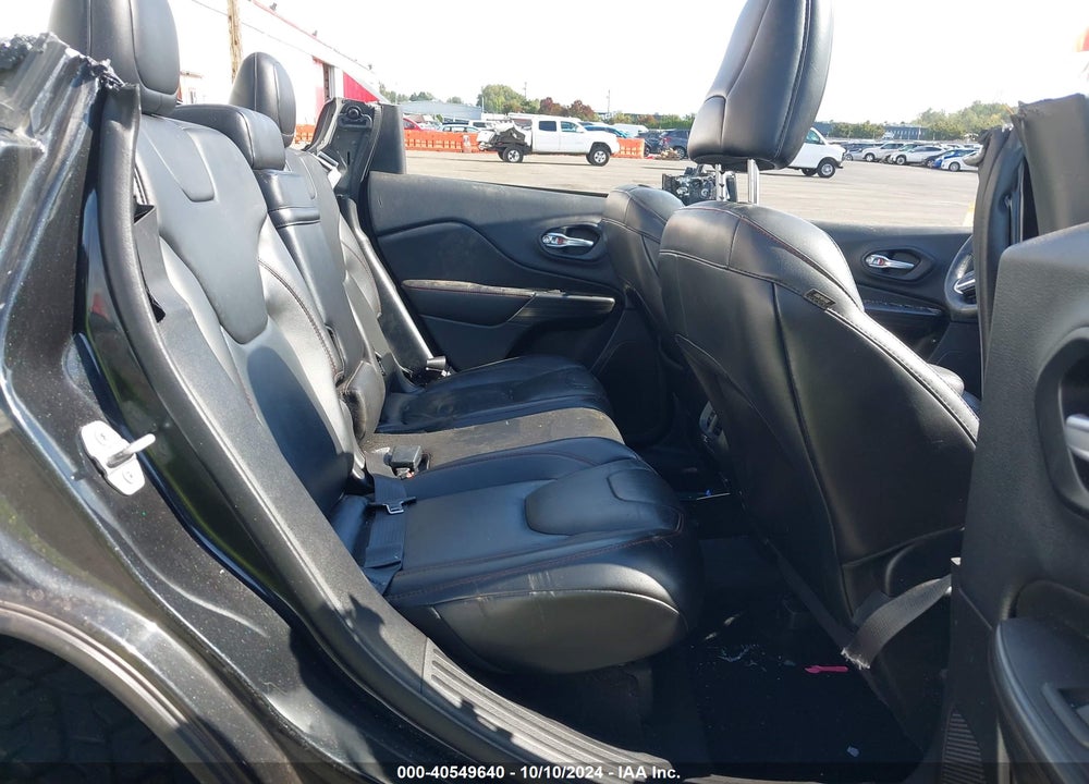 2015 JEEP CHEROKEE TRAILHAWK VIN: 1C4PJMBS6FW650068
