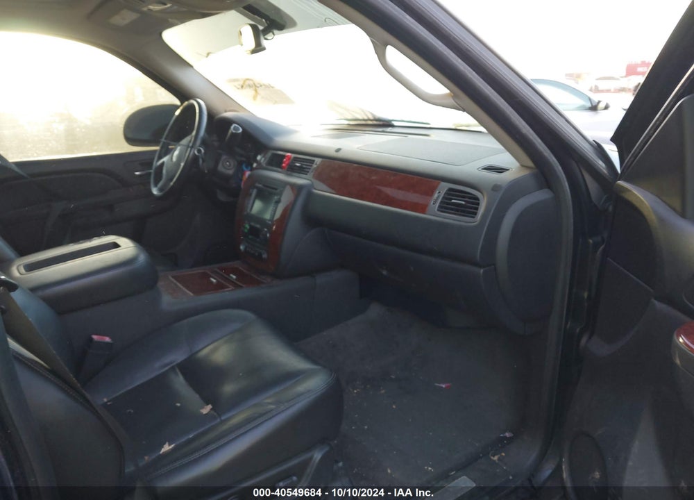 2010 CHEVROLET TAHOE LTZ VIN: 1GNUKCE09AR201731