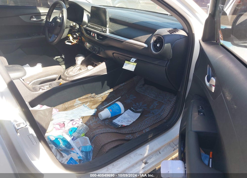 2020 KIA FORTE LXS VIN: 3KPF24AD2LE261932