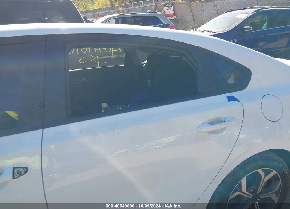 2020 KIA FORTE LXS VIN: 3KPF24AD2LE261932