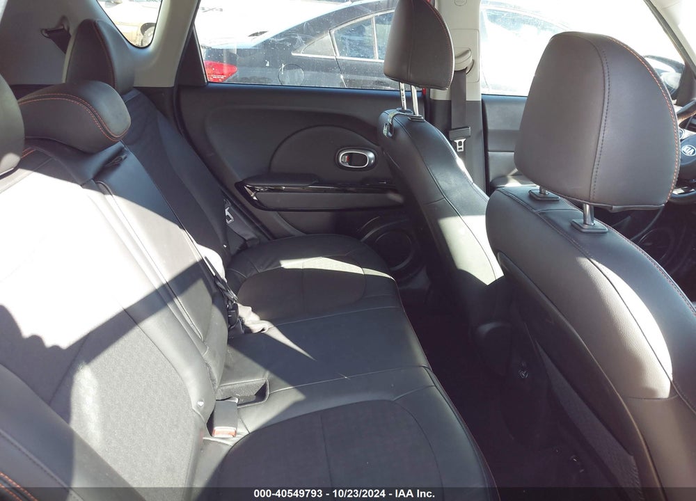2018 KIA SOUL VIN: KNDJX3AAXJ7548363