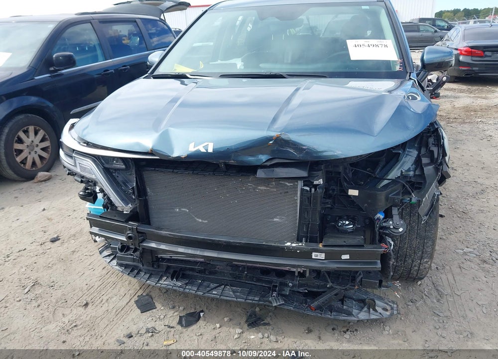 2024 KIA CARNIVAL MPV SX VIN: KNDNE5H37R6423655