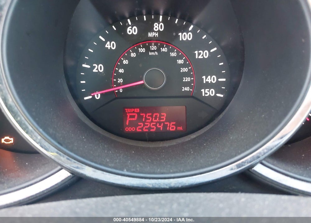 2011 KIA SORENTO LX V6 VIN: 5XYKT4A2XBG125429