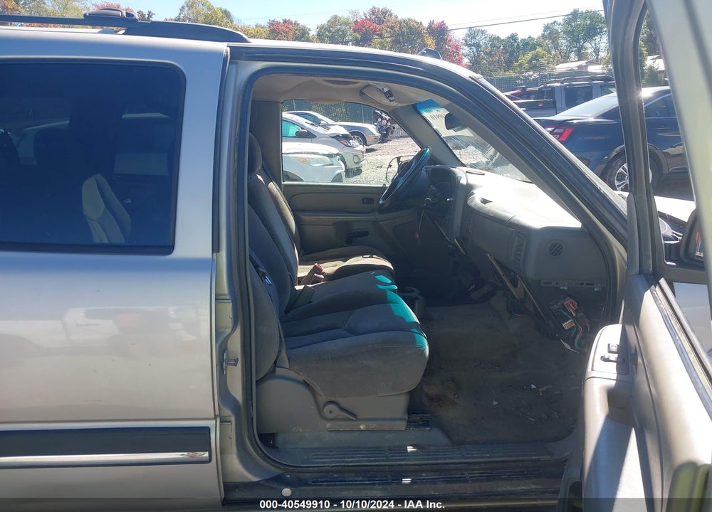 2005 CHEVROLET TAHOE LS VIN: 1GNEK13T85R227605