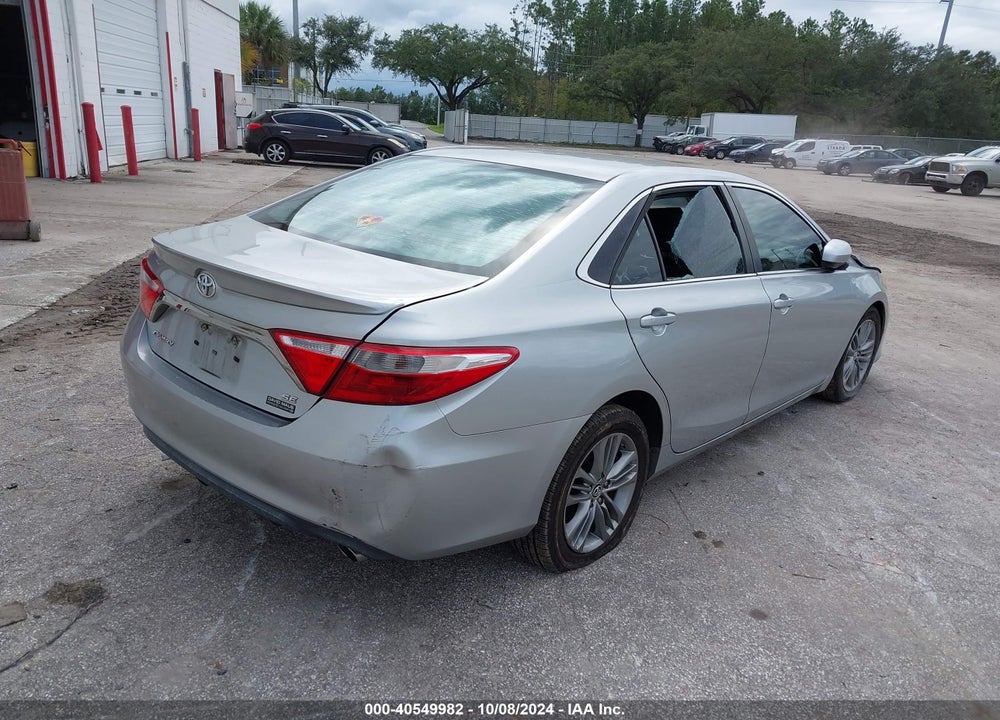2015 TOYOTA CAMRY SE VIN: 4T1BF1FK2FU490900