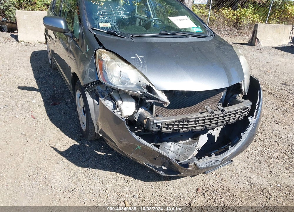 2013 HONDA FIT VIN: JHMGE8G38DC007957