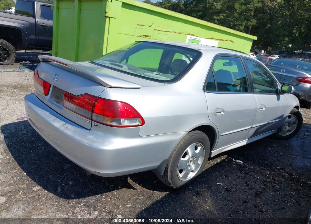 2001 HONDA ACCORD 3.0 EX VIN: 1HGCG16571A076586