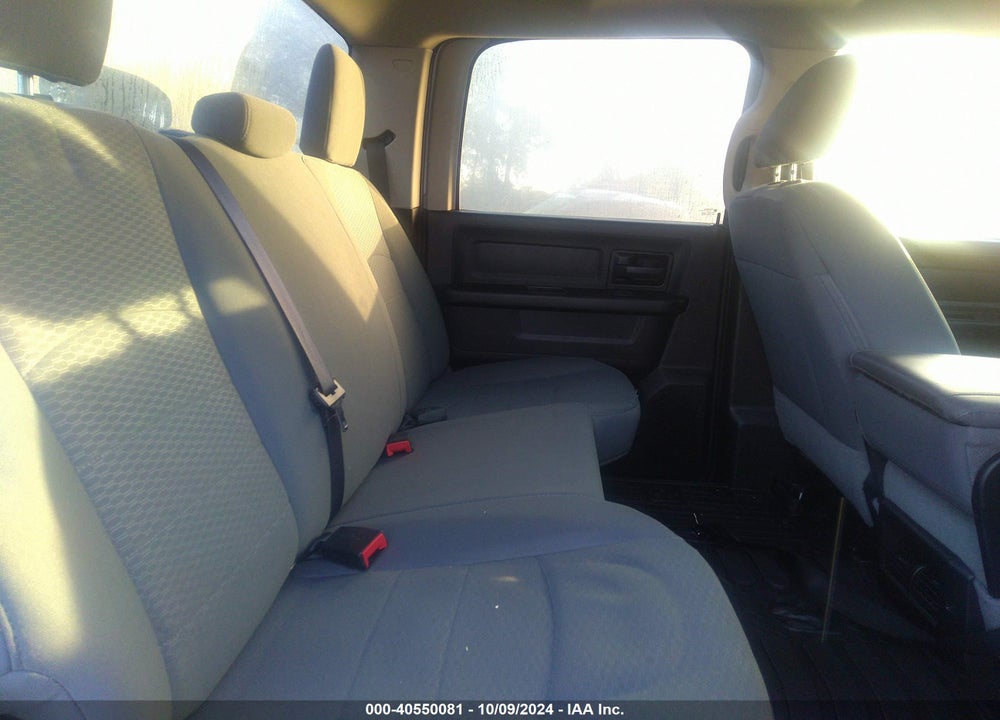 2020 RAM 1500 CLASSIC VIN: 3C6RR6KG3LG179104