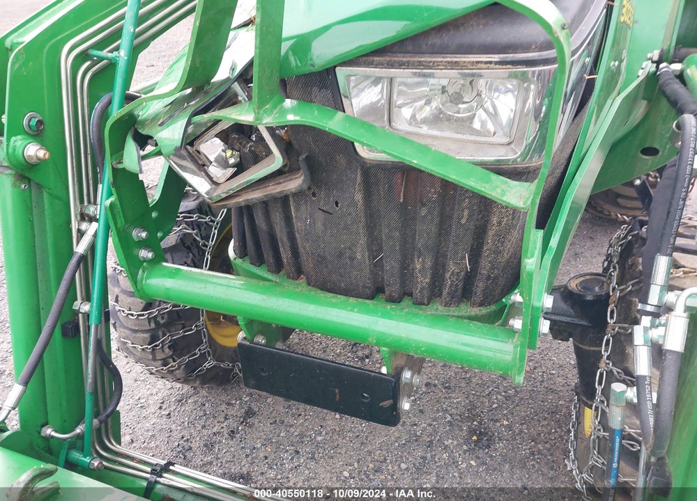 2019 JOHN DEERE 3025E TRACTOR VIN: 1P0300EXAKX083071