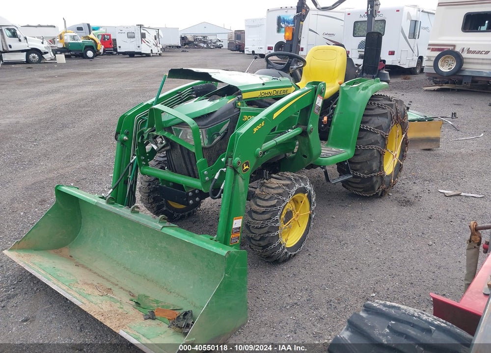 2019 JOHN DEERE 3025E TRACTOR VIN: 1P0300EXAKX083071