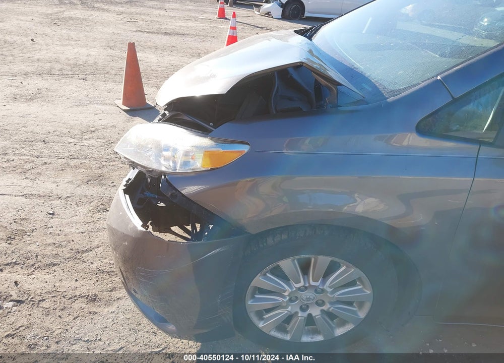 2011 TOYOTA SIENNA LIMITED V6 VIN: 5TDYK3DC4BS165214