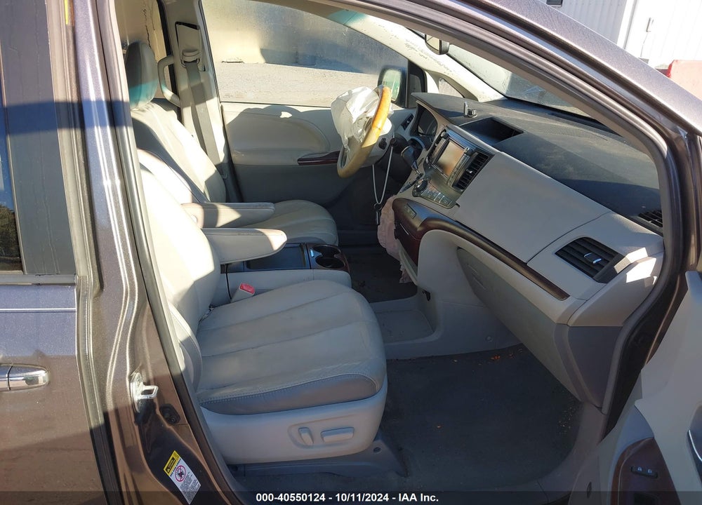2011 TOYOTA SIENNA LIMITED V6 VIN: 5TDYK3DC4BS165214