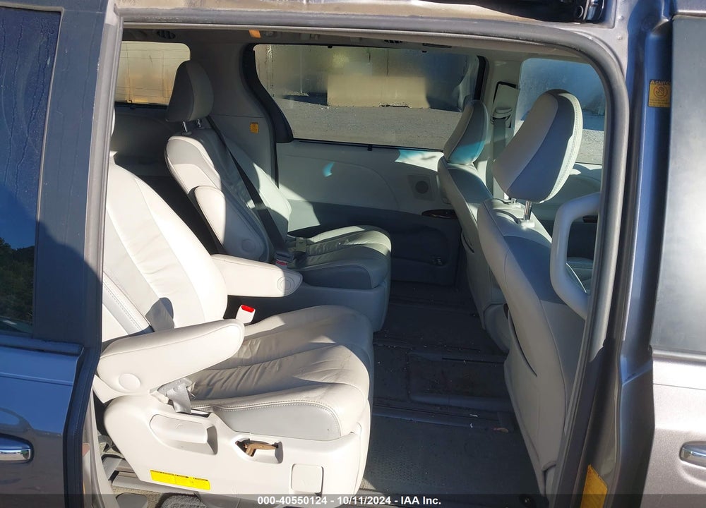 2011 TOYOTA SIENNA LIMITED V6 VIN: 5TDYK3DC4BS165214