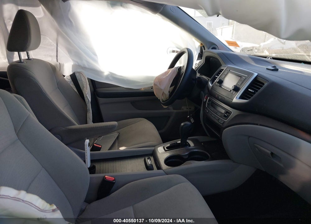 2018 HONDA PILOT LX VIN: 5FNYF6H13JB001888