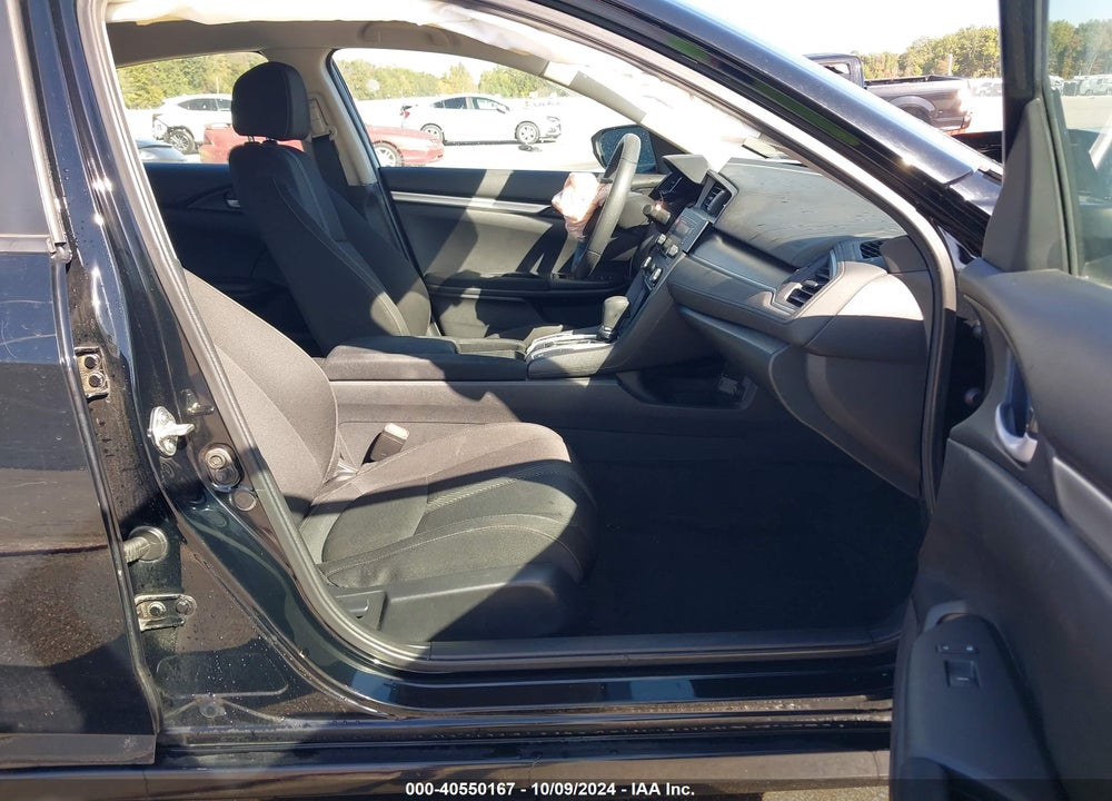 2018 HONDA CIVIC LX VIN: 19XFC2F57JE019170
