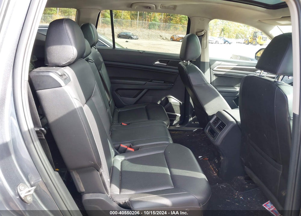2018 VOLKSWAGEN ATLAS 3.6L V6 SEL VIN: 1V2MR2CA5JC561123