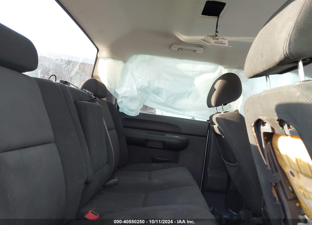 2011 CHEVROLET SILVERADO 1500 LT VIN: 3GCPCSE08BG200116