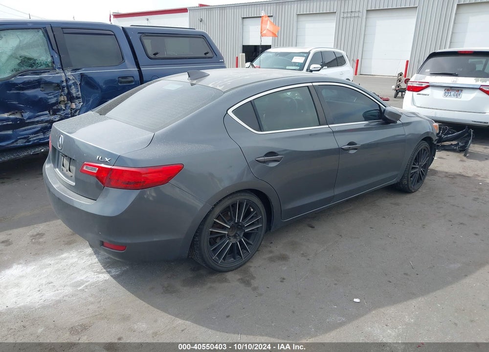2013 ACURA ILX 2.0L VIN: 19VDE1F56DE019590