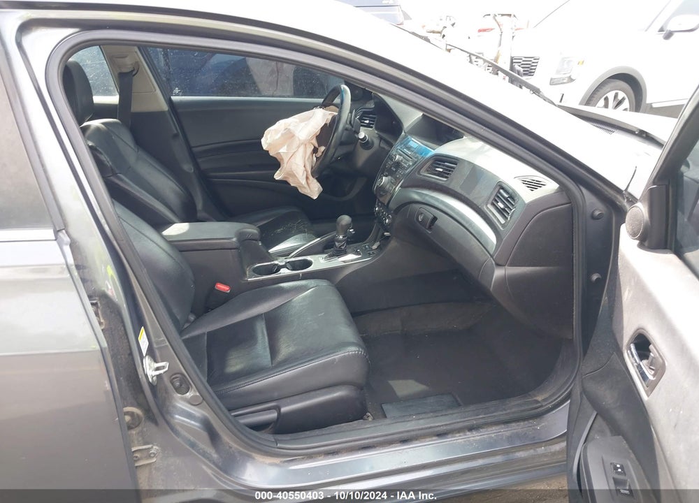 2013 ACURA ILX 2.0L VIN: 19VDE1F56DE019590