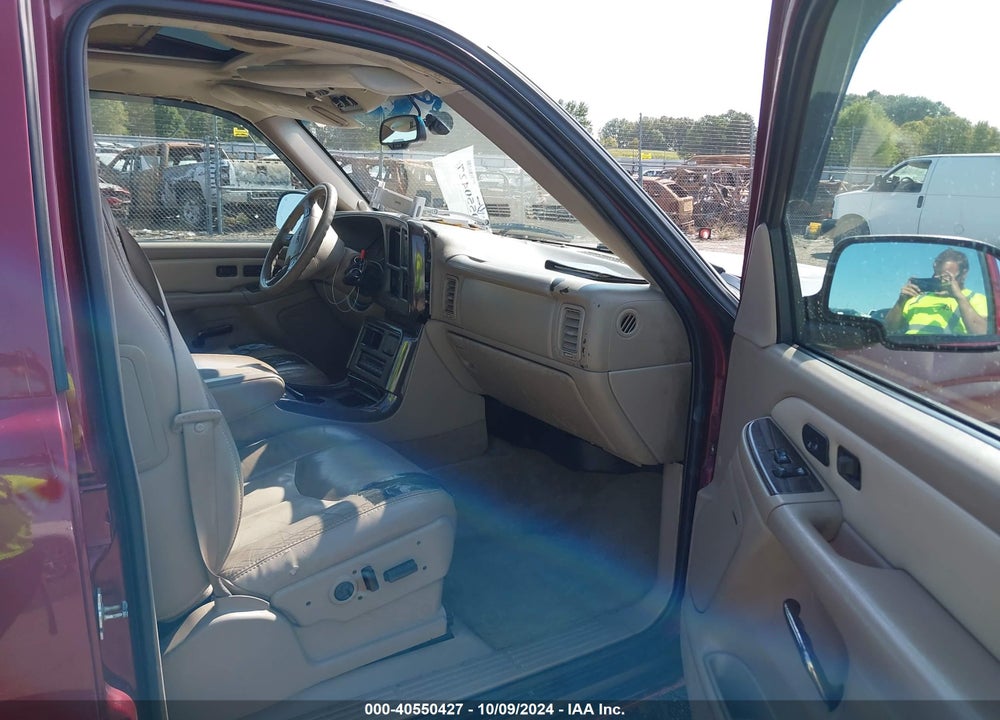 2004 GMC YUKON XL 1500 DENALI VIN: 1GKFK66U04J290827