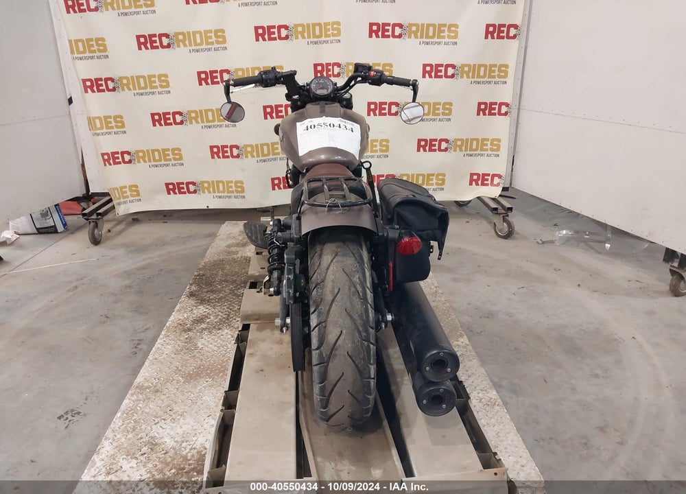 2019 INDIAN MOTORCYCLE CO. SCOUT BOBBER ABS VIN: 56KMTA00XK3141104