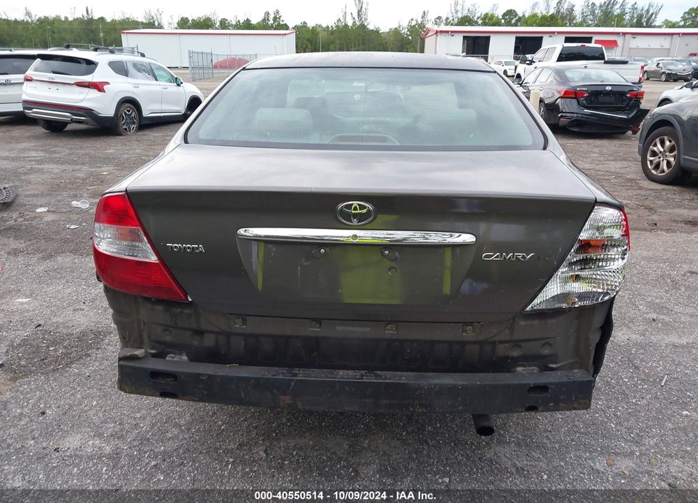 2002 TOYOTA CAMRY LE VIN: 4T1BE32K12U546226