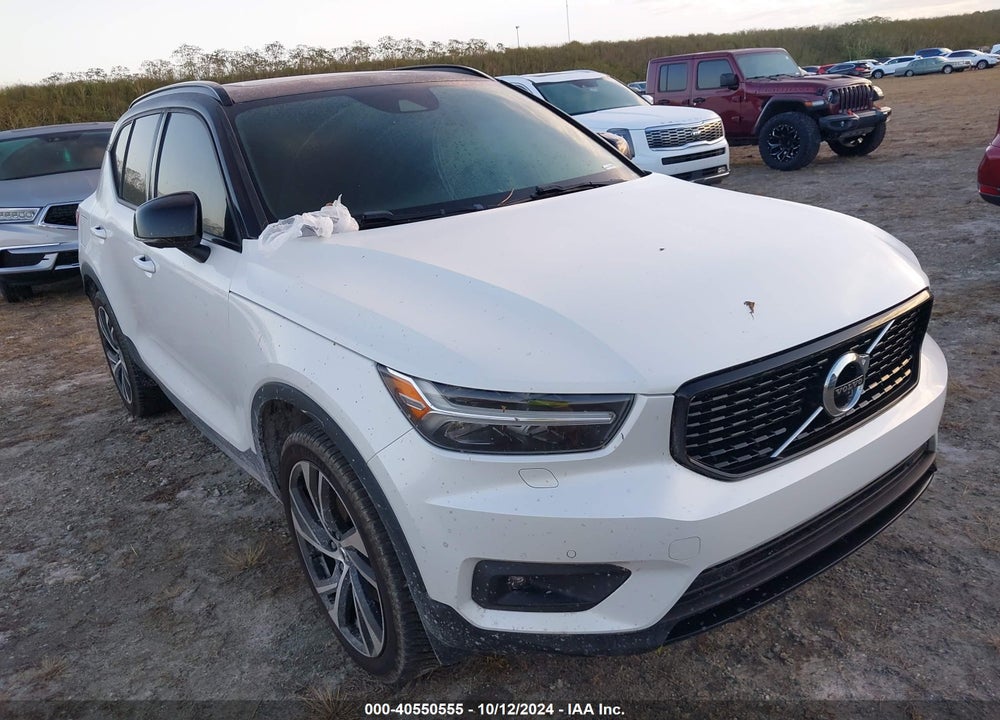 2020 VOLVO XC40 R-DESIGN VIN: YV4AC2HM7L2345658