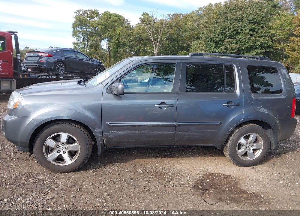 2010 HONDA PILOT EX-L VIN: 5FNYF4H56AB019938