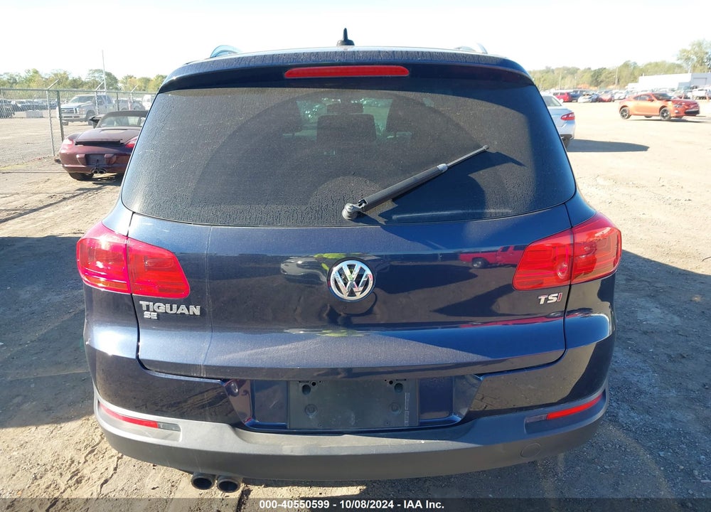 2016 VOLKSWAGEN TIGUAN SE VIN: WVGAV7AX0GW567371