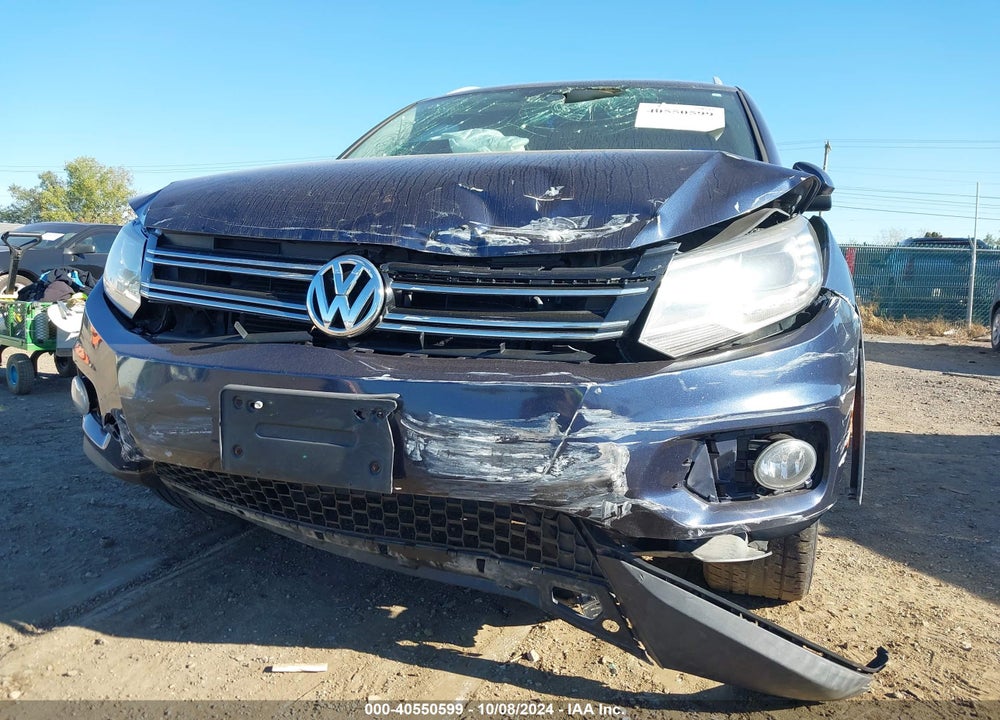 2016 VOLKSWAGEN TIGUAN SE VIN: WVGAV7AX0GW567371