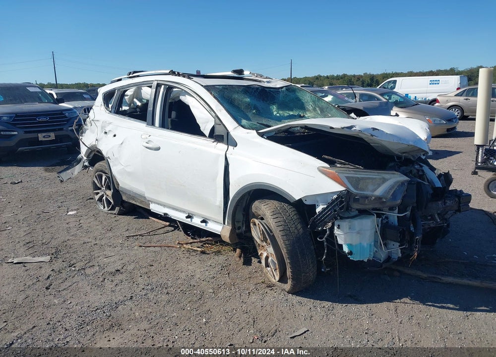 2016 TOYOTA RAV4 XLE VIN: 2T3RFREV0GW437579