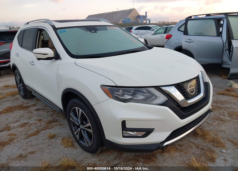 2017 NISSAN ROGUE SL VIN: 5N1AT2MT4HC847069