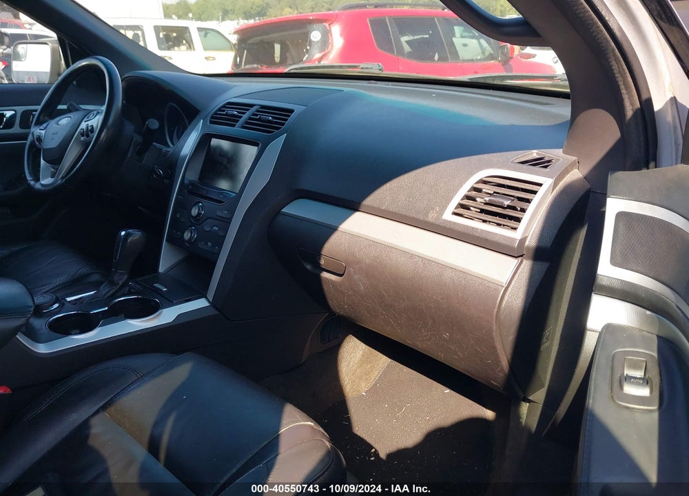 2015 FORD EXPLORER XLT VIN: 1FM5K8D82FGB79880