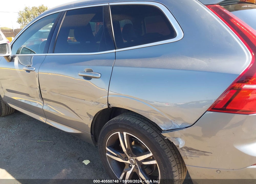 2018 VOLVO XC60 T5 R-DESIGN VIN: LYV102RM2JB118125
