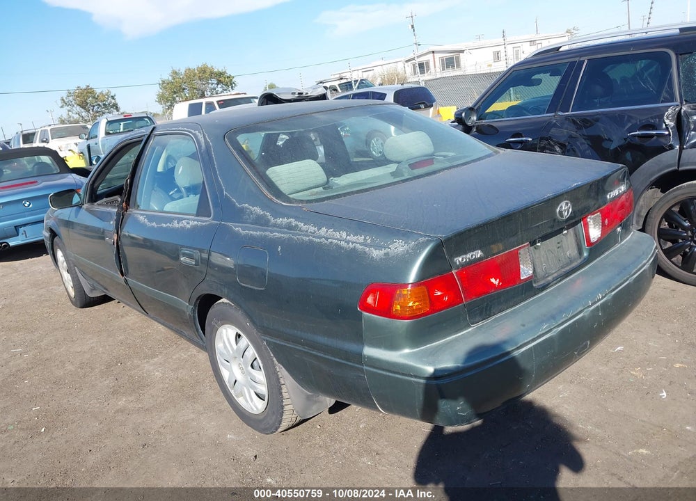 2001 TOYOTA CAMRY LE V6 VIN: 4T1BF22K01U958384