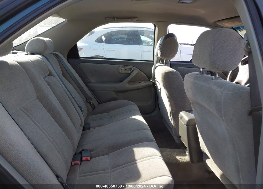 2001 TOYOTA CAMRY LE V6 VIN: 4T1BF22K01U958384