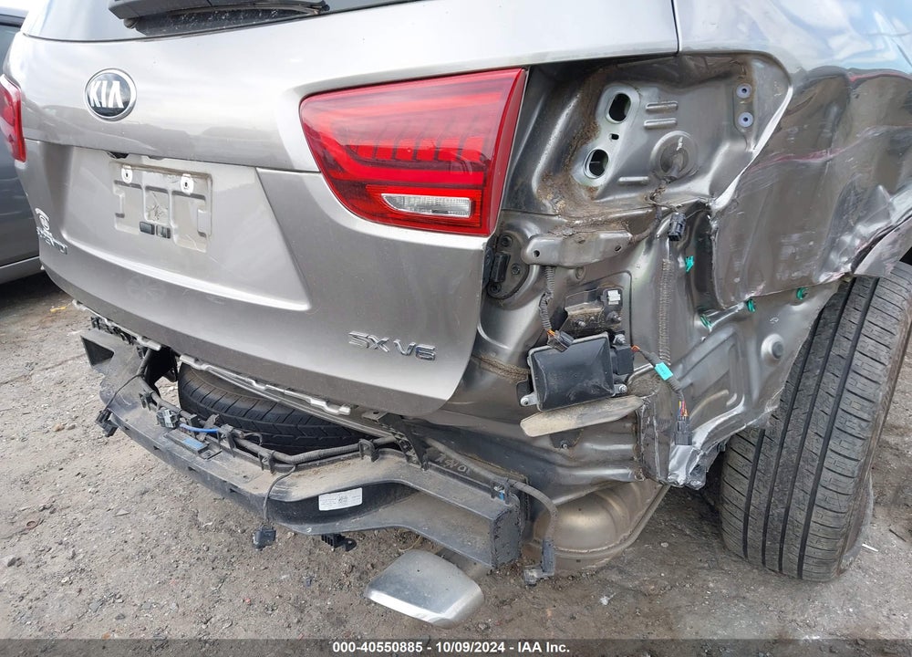 2019 KIA SORENTO 3.3L SX VIN: 5XYPK4A51KG534230