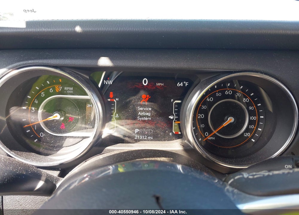 2022 JEEP WRANGLER UNLIMITED SAHARA 4X4 VIN: 1C4HJXEG0NW177313