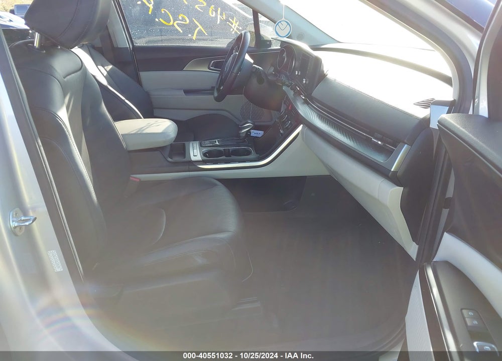 2022 KIA CARNIVAL MPV LX SEAT PACKAGE VIN: KNDNB4H39N6058599
