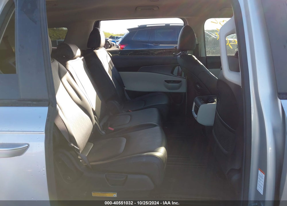 2022 KIA CARNIVAL MPV LX SEAT PACKAGE VIN: KNDNB4H39N6058599