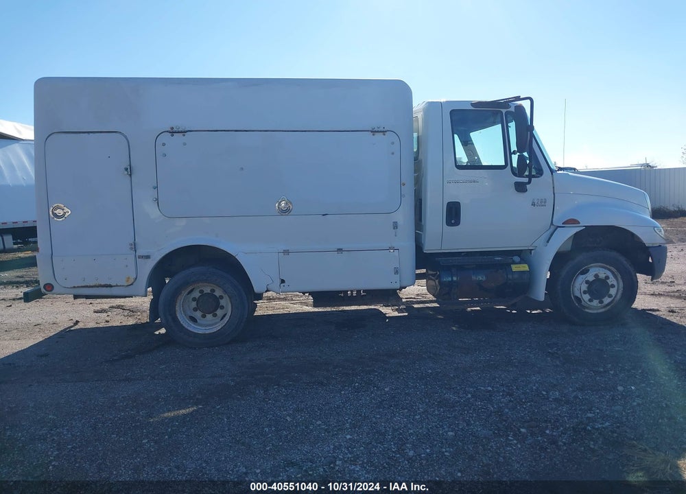 2003 INTERNATIONAL 4000 4200 VIN: 1HTMPAFM23H595679